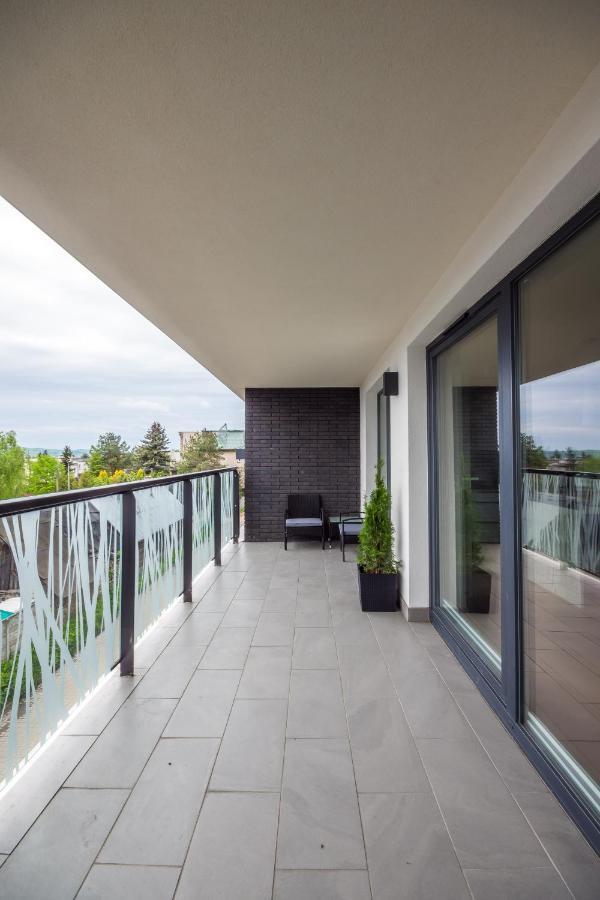 Easy Apartment *