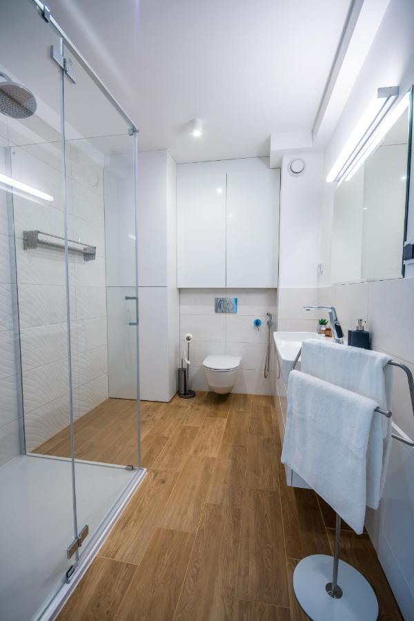 Apartment Easy